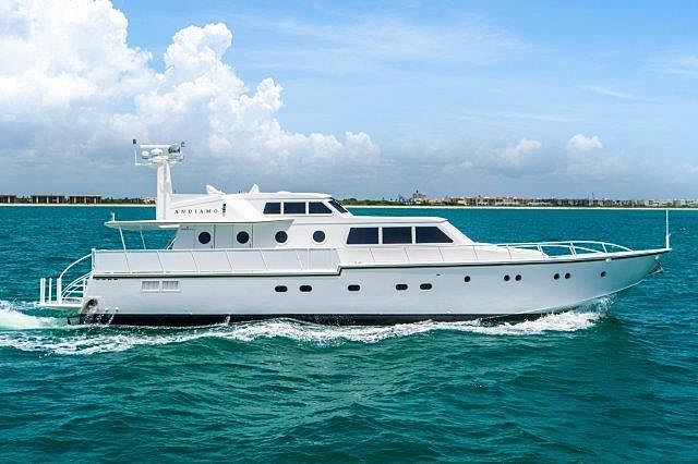 Andiamo yacht cruising