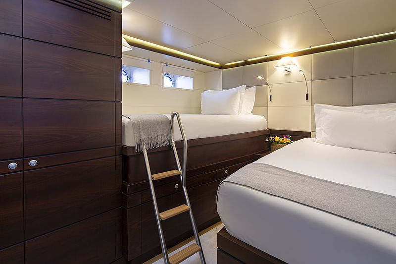 Radiance yacht stateroom