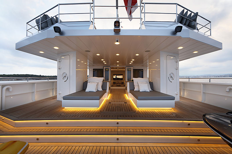 Siempre yacht aft deck