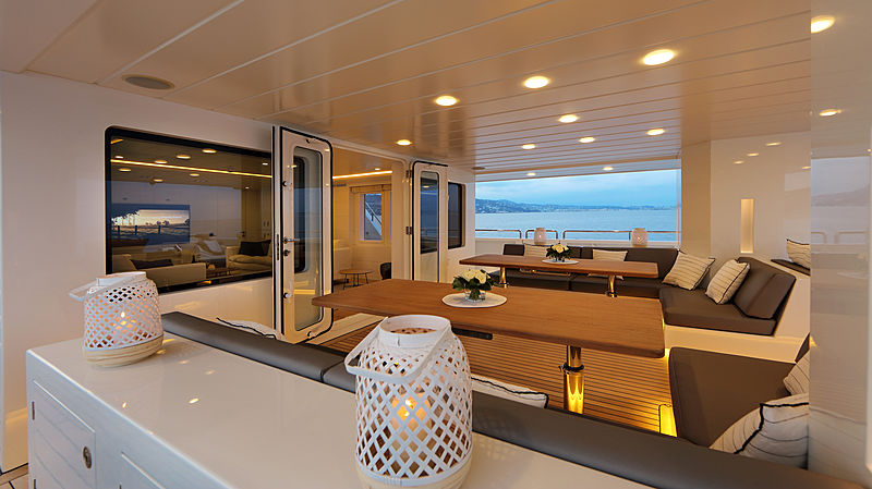 Siempre yacht aft deck