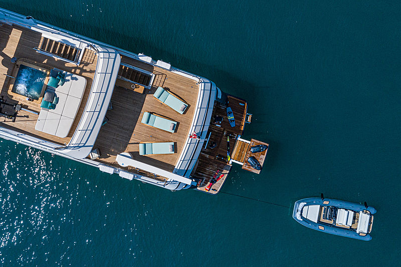 Archipelago yacht exterior