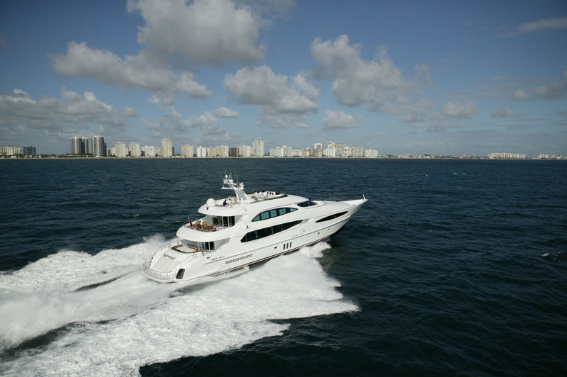 The World is Not Enough at full speed off Miami