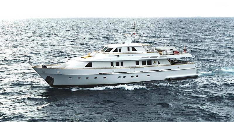 Wizard yacht cruising
