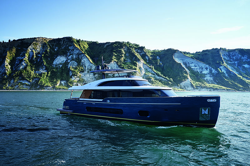 Azimut Grande Magellano 25/01 yacht exterior