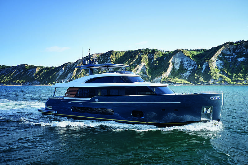 Azimut Grande Magellano 25/01 yacht exterior