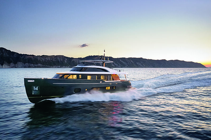 Azimut Grande Magellano 25/01 yacht exterior