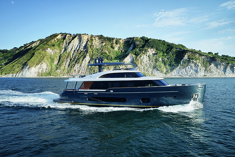 Azimut Grande Magellano 25/01 yacht exterior