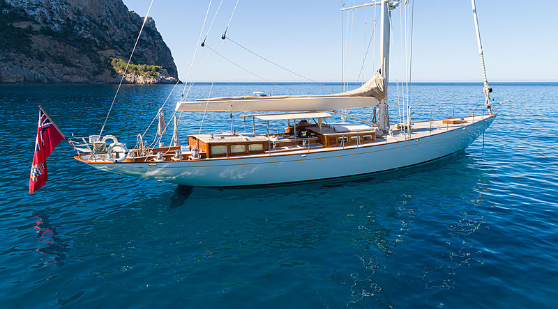 Kealoha yacht at anchor