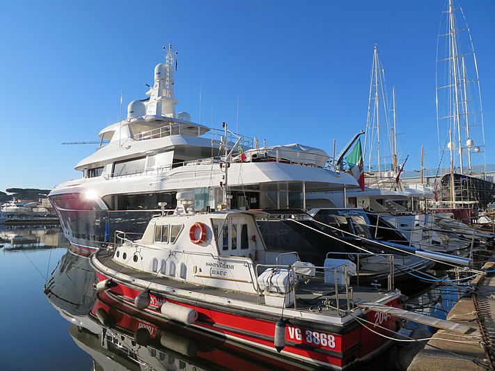 Stella di Mare yacht at Viareggio