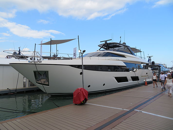 Ciao II yacht at Miami Yacht Show 2020