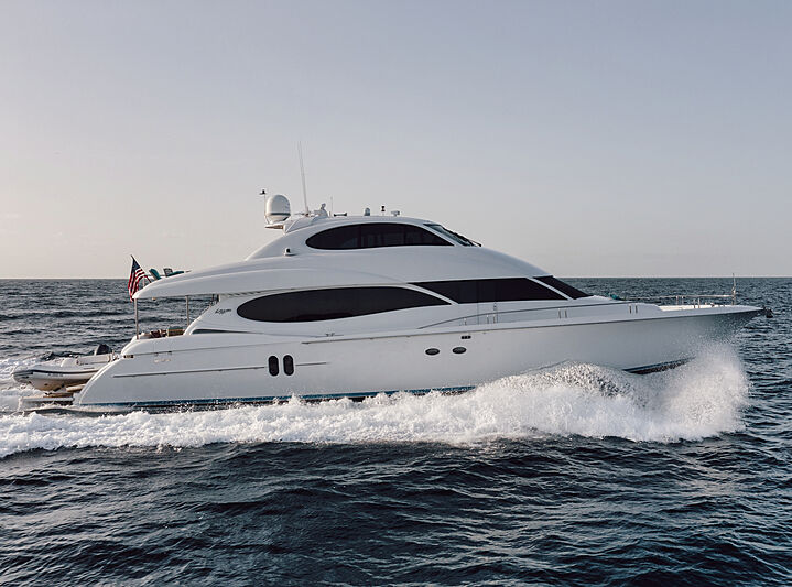 Kemosabe yacht cruising