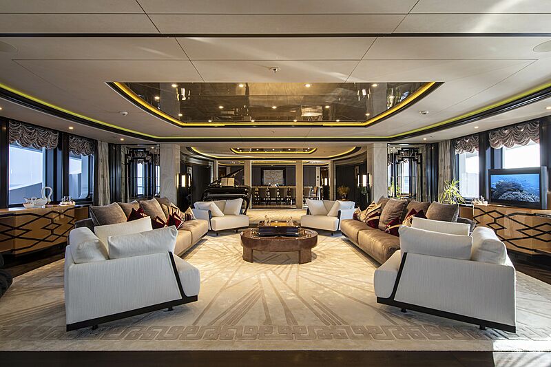 Valerie yacht saloon