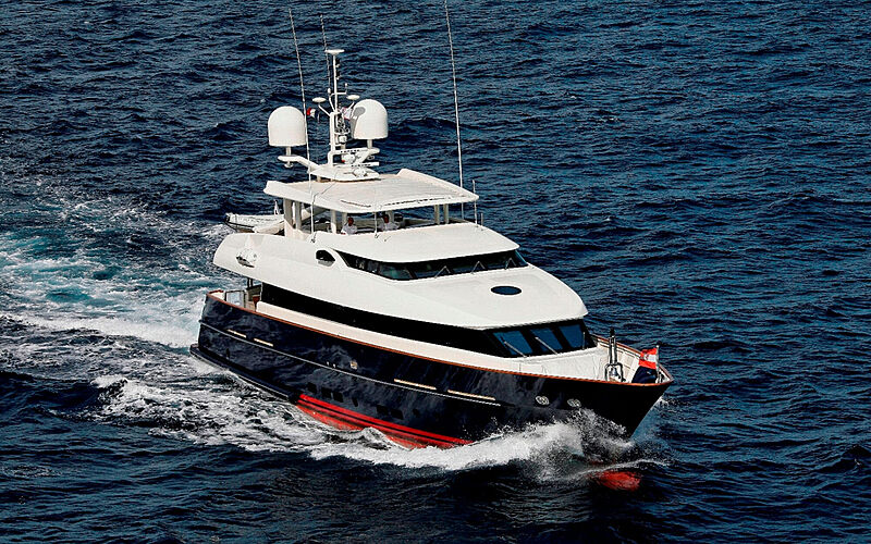 Superba 88 yacht cruising