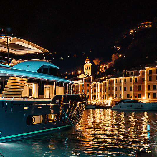 Azimut Magellano 25 Metri debut in Portofino
