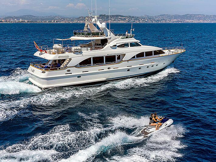 New Star yacht lifestyle