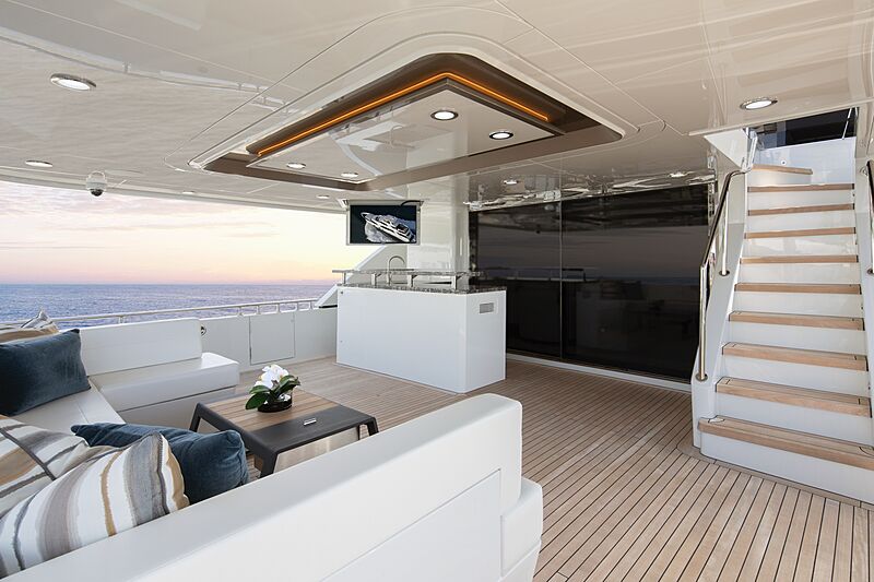 Eileen's Way yacht aft deck