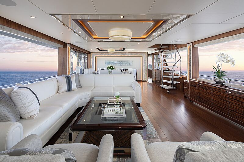 Eileen's Way yacht saloon