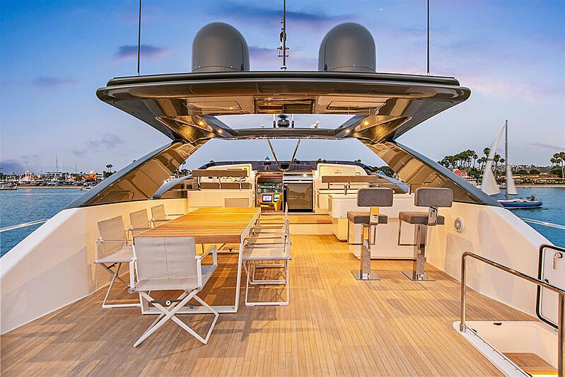 Lontano yacht deck