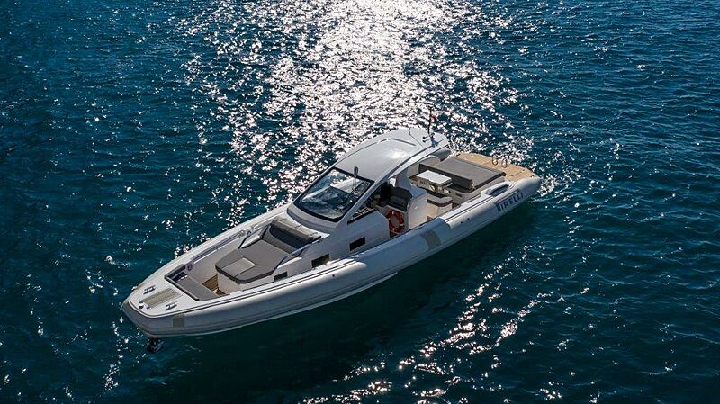 Pirelli 42 tender cruising