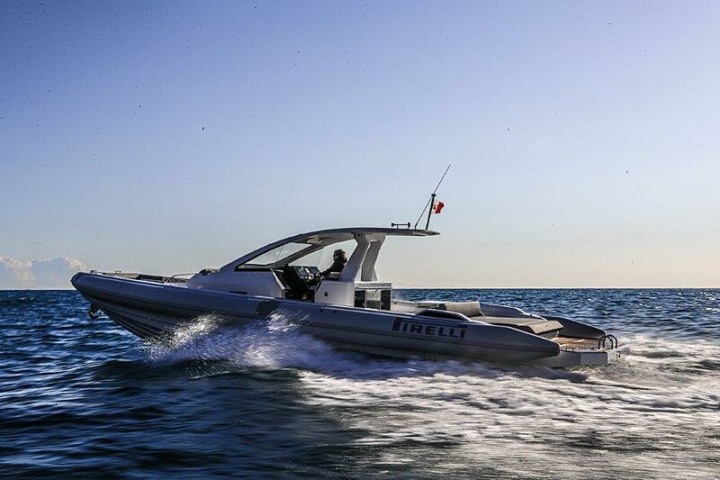 Pirelli 42 tender cruising