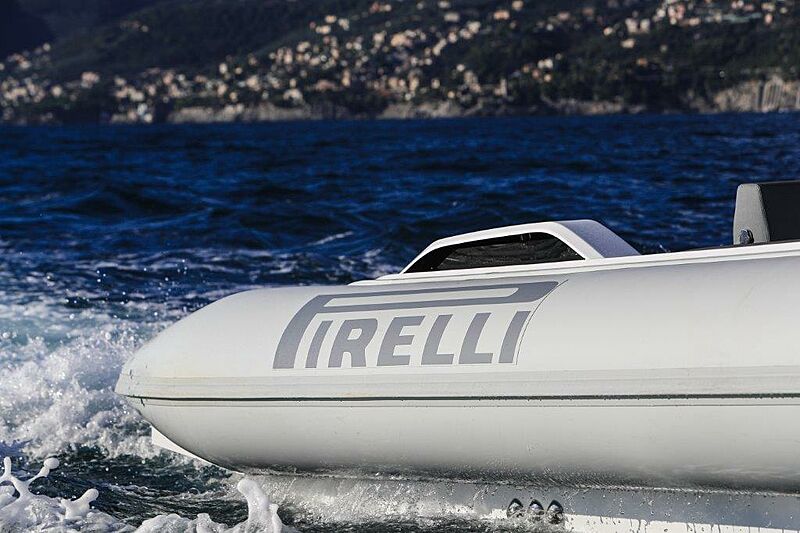 Pirelli 42 tender cruising