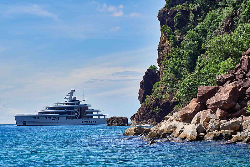 Artefact yacht cruising