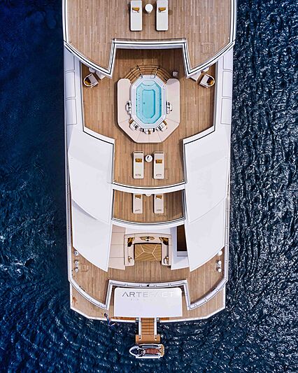 Artefact yacht anchored