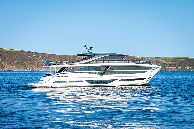 Princess X95/02 yacht cruising