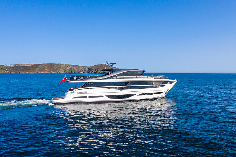 Princess X95/02 yacht cruising