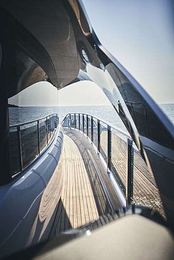 Princess X95/02 yacht exterior detail