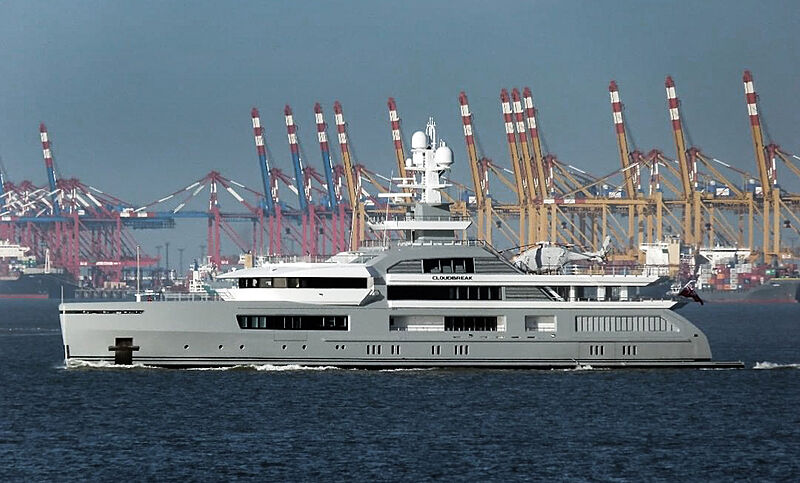 Cloudbreak yacht in Bremerhaven