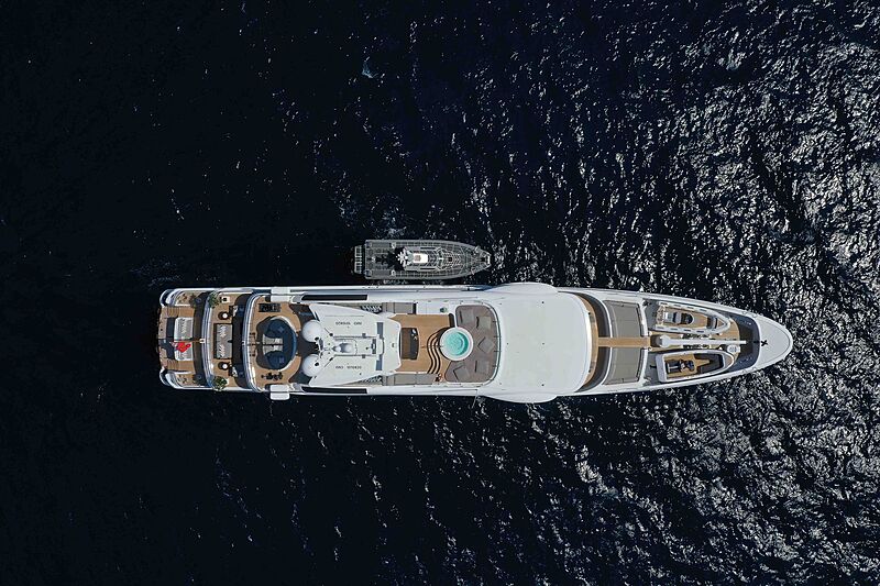 Spirit yacht anchored