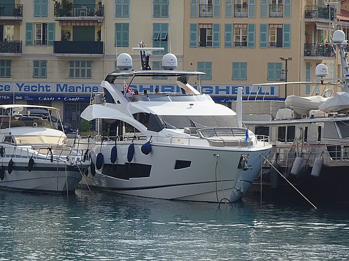 Mibowt yacht in Nice