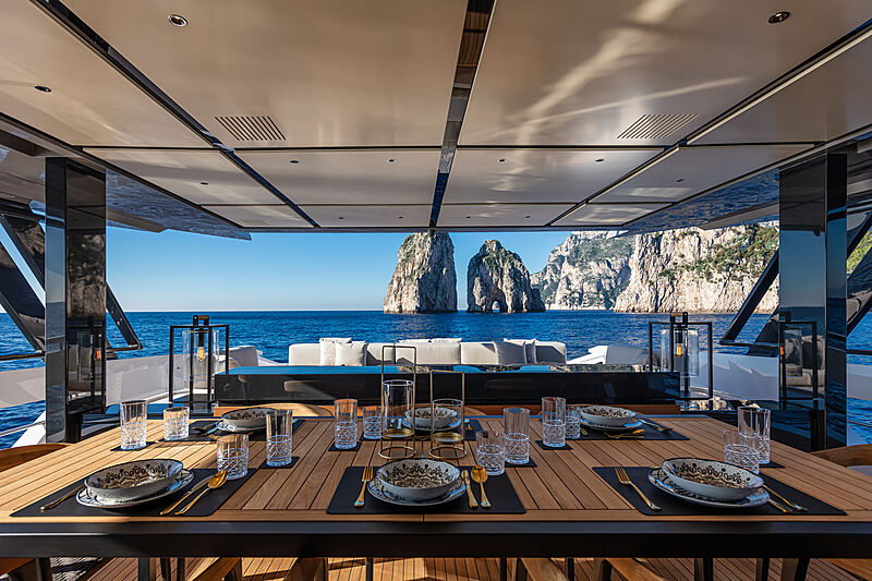 Sherpa XL #02 yacht aft deck