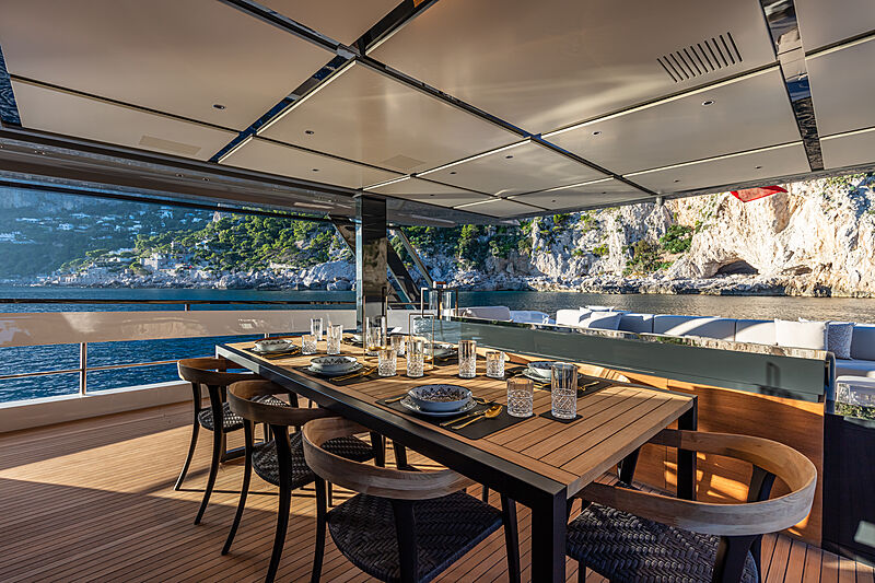 Sherpa XL #02 yacht aft deck