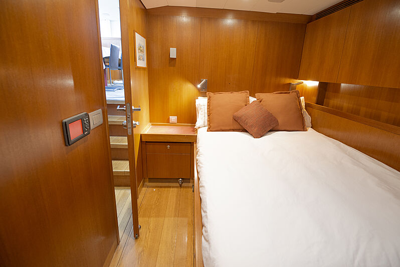 Varsovie yacht galley