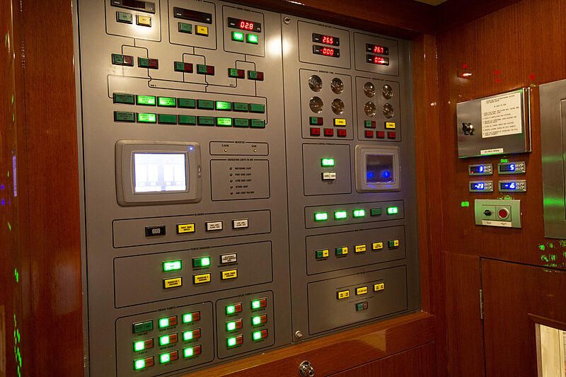 Varsovie yacht galley