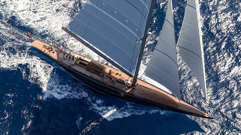 Rainbow yacht running