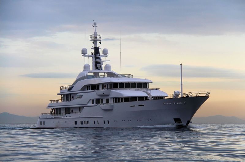 Hampshire II cruising off Gibraltar