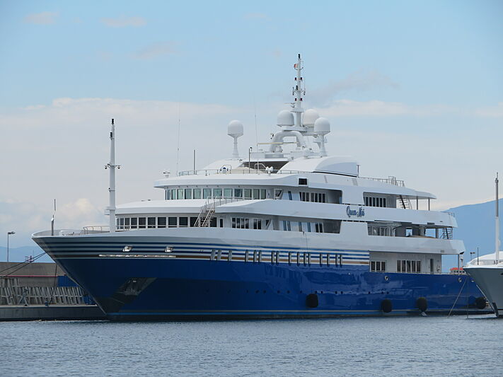 Queen Miri yacht at Amico & Co yard