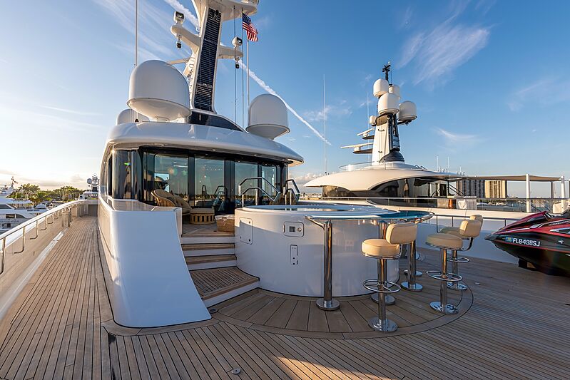 Avanti yacht