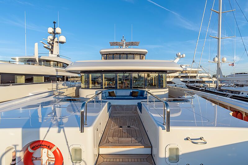 Avanti yacht