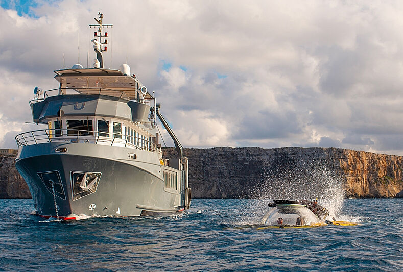 U Boat Navigator yacht with submarine