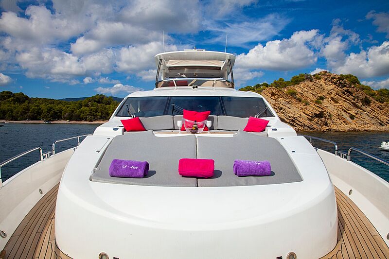 Li-Jor yacht sun deck