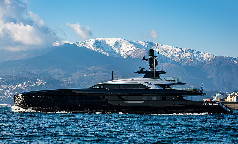 Olokun yacht cruising