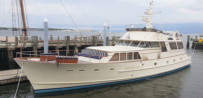 Manta yacht in Charleston, SC