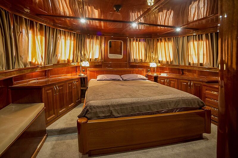 Anna yacht stateroom