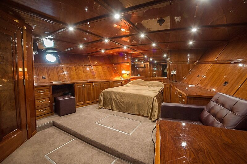 Anna yacht stateroom