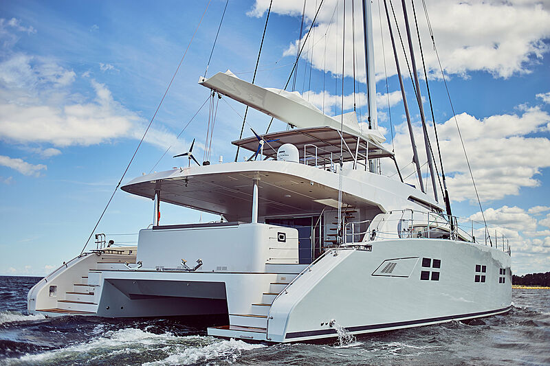 Ruwani yacht cruising