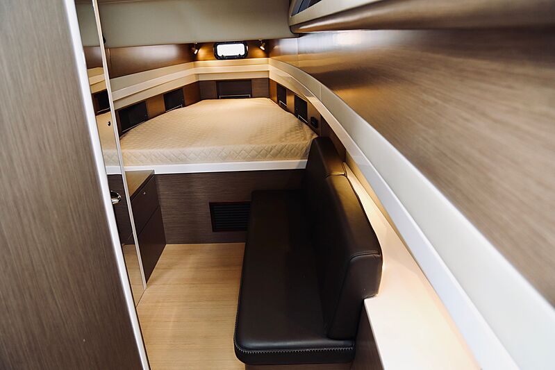 Technohull Omega 47 tender cabin